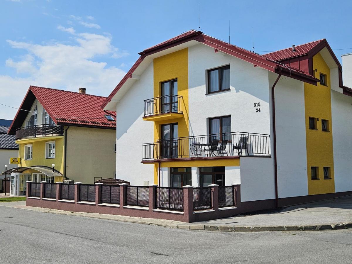 Comenius Apartments - Apartmany Na Rohu Svidnik Dış mekan fotoğraf