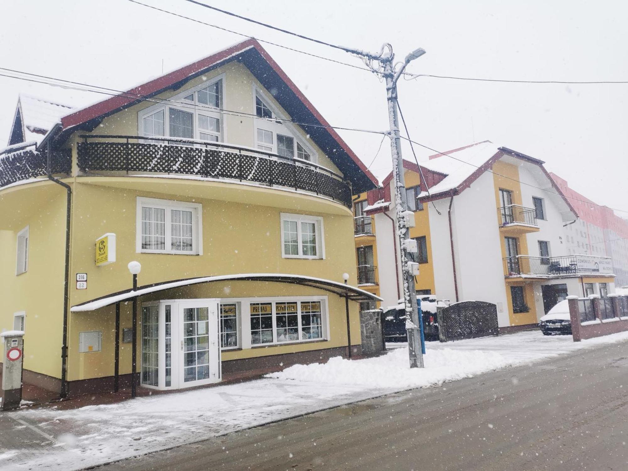 Comenius Apartments - Apartmany Na Rohu Svidnik Dış mekan fotoğraf